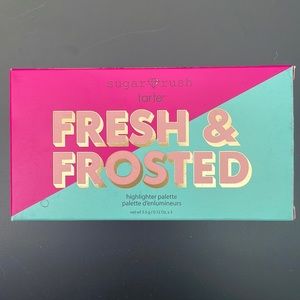 FRESH & FROSTED highlighter palette